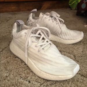 Adidas Women’s NMD R2 Triple White 8